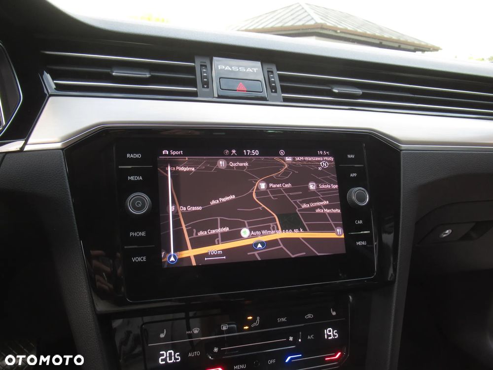 Volkswagen Passat 2.0 TSI Elegance DSG - 20