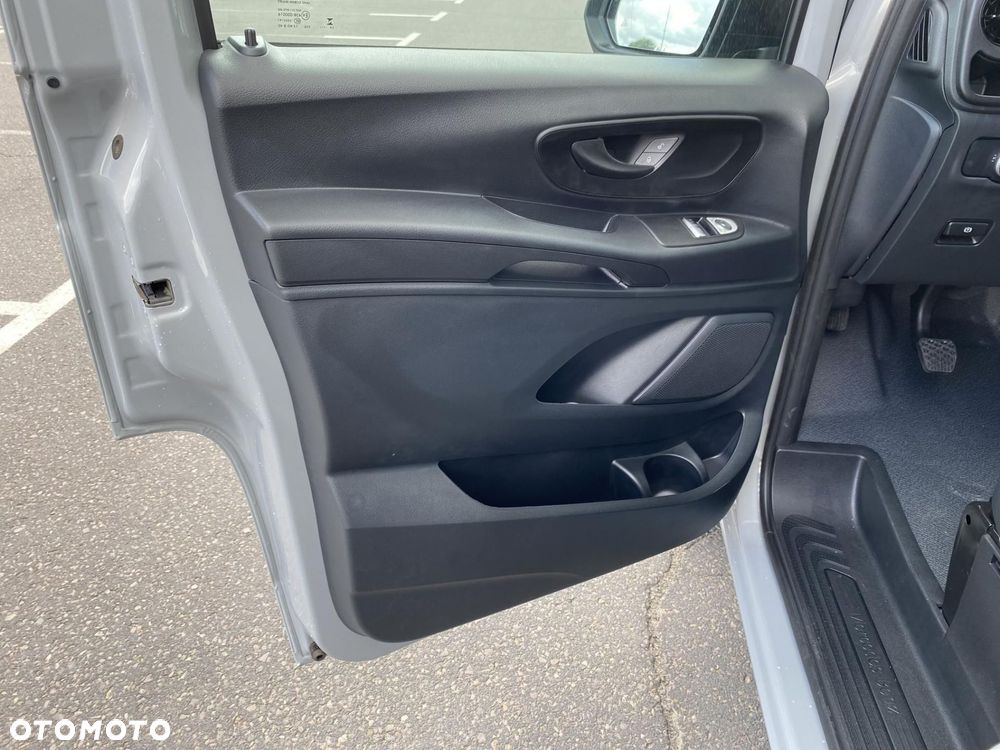 Mercedes-Benz Vito - 11