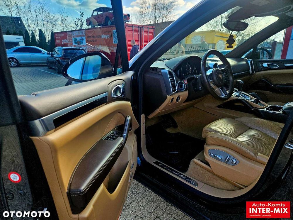 Porsche Cayenne - 13