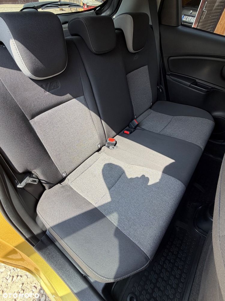 Toyota Yaris 1.5 20th Anniversary CVT - 35