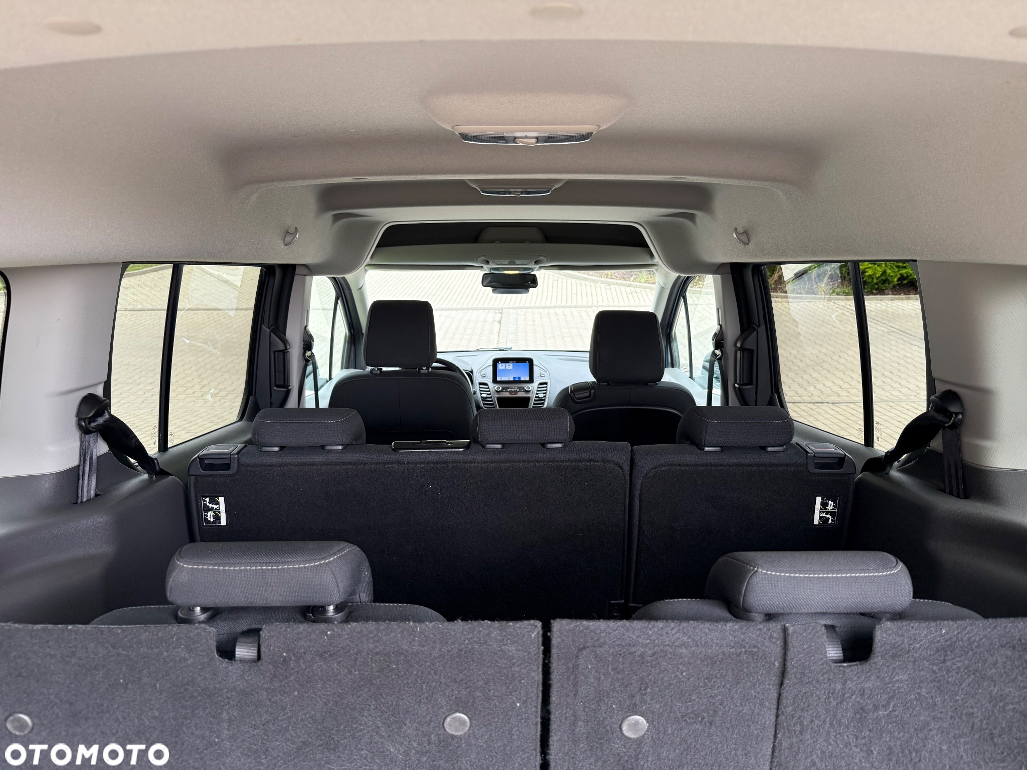 Ford Tourneo Connect Grand - 31
