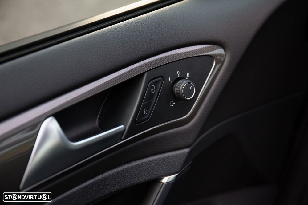 VW Golf Variant 1.0 TSI OPF IQ.DRIVE - 31