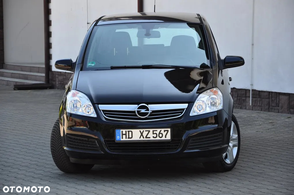 Opel Zafira 1.8 Cosmo - 2