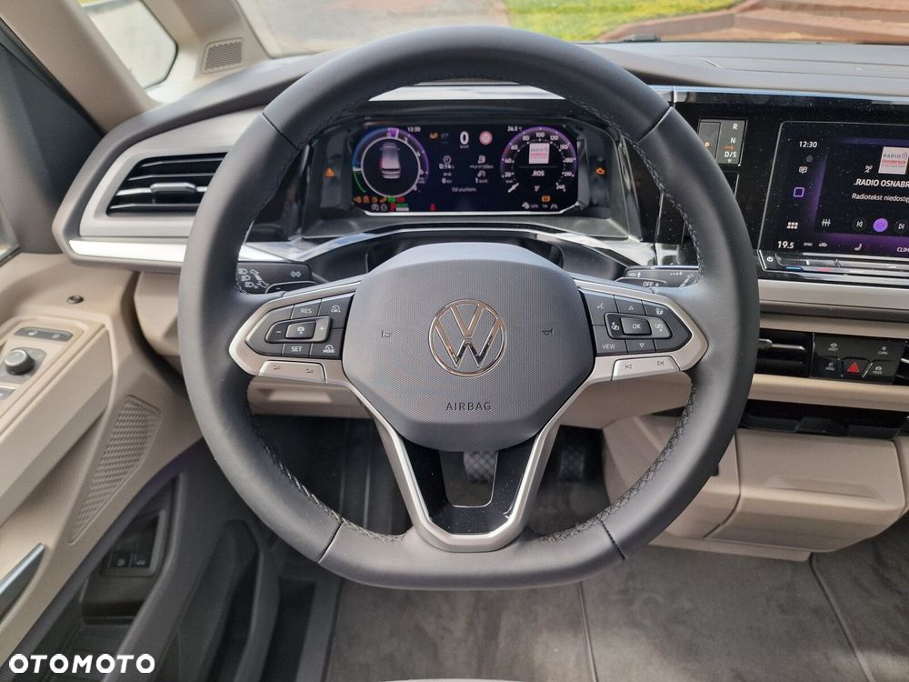 Volkswagen Multivan - 20