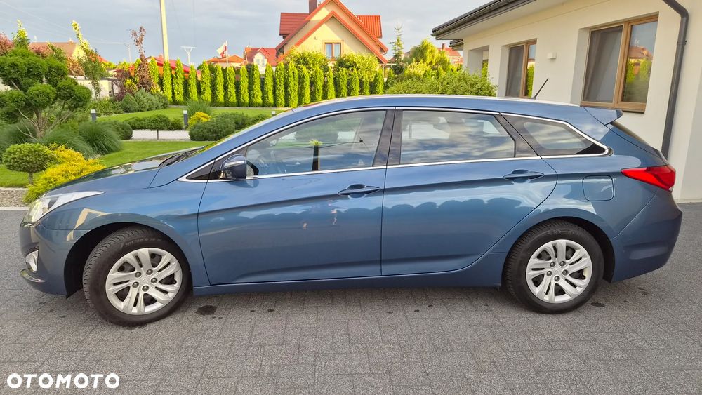 Hyundai i40 Kombi blue 1.6 Family+ - 2