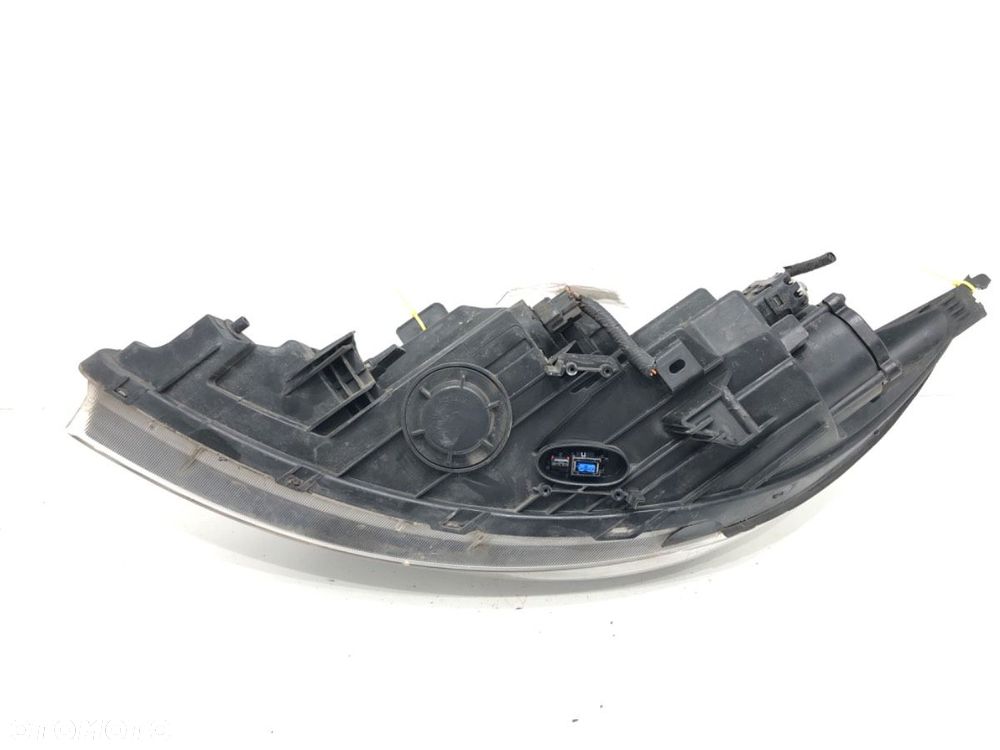 REFLEKTOR PRAWY PRZÓD XENON  KIA SPORTAGE III (SL) 2009 - 2022 2.0 CVVT 120 kW [163 KM] benzyna - 5