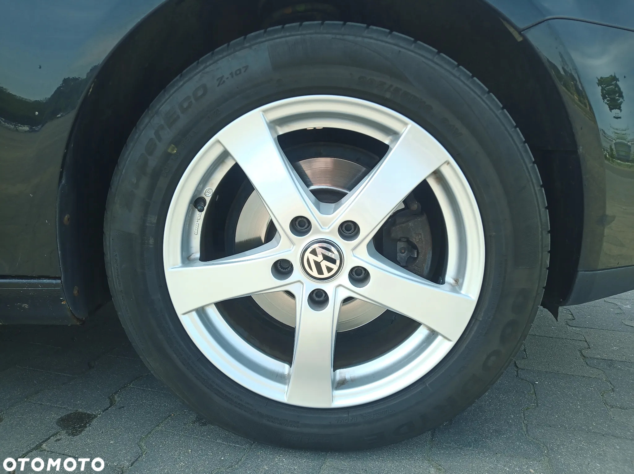 Volkswagen Golf - 34
