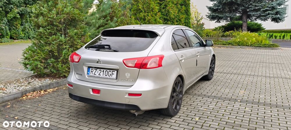 Mitsubishi Lancer - 4