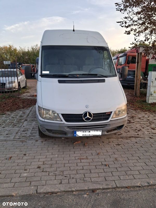 Mercedes-Benz Sprinter - 3