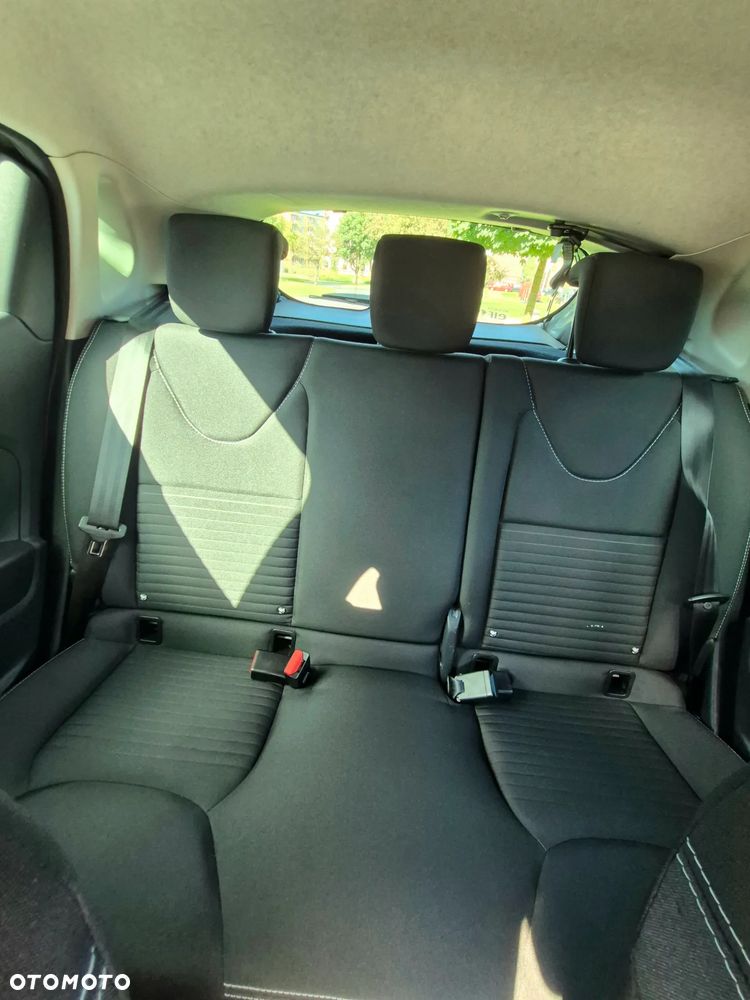 Renault Clio 1.2 16V Limited - 19
