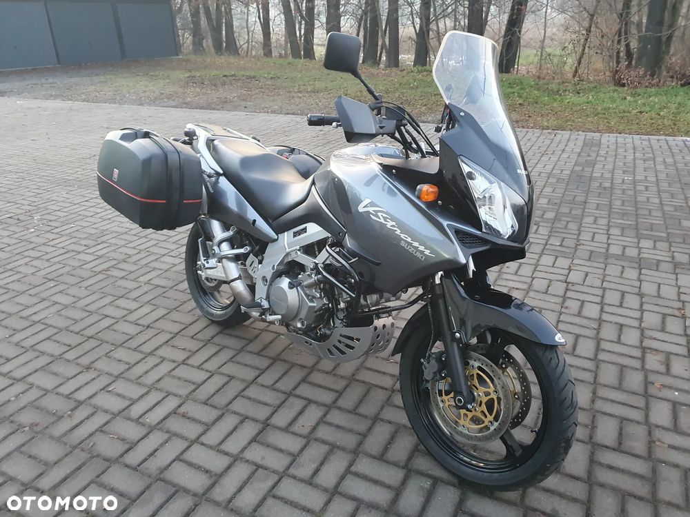 Suzuki V-STROM - 9