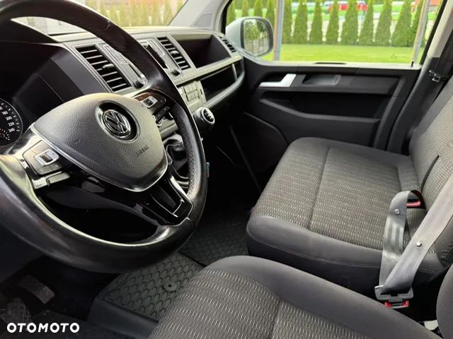 Volkswagen Caravelle - 5