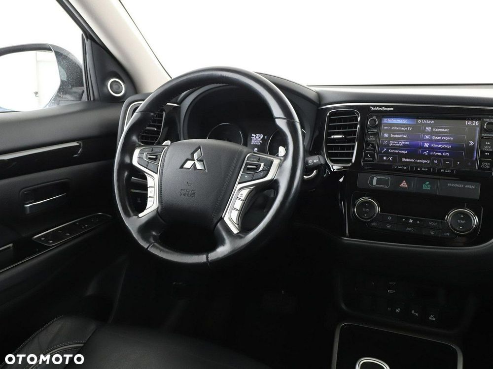 Mitsubishi Outlander Instyle NAVI - 17