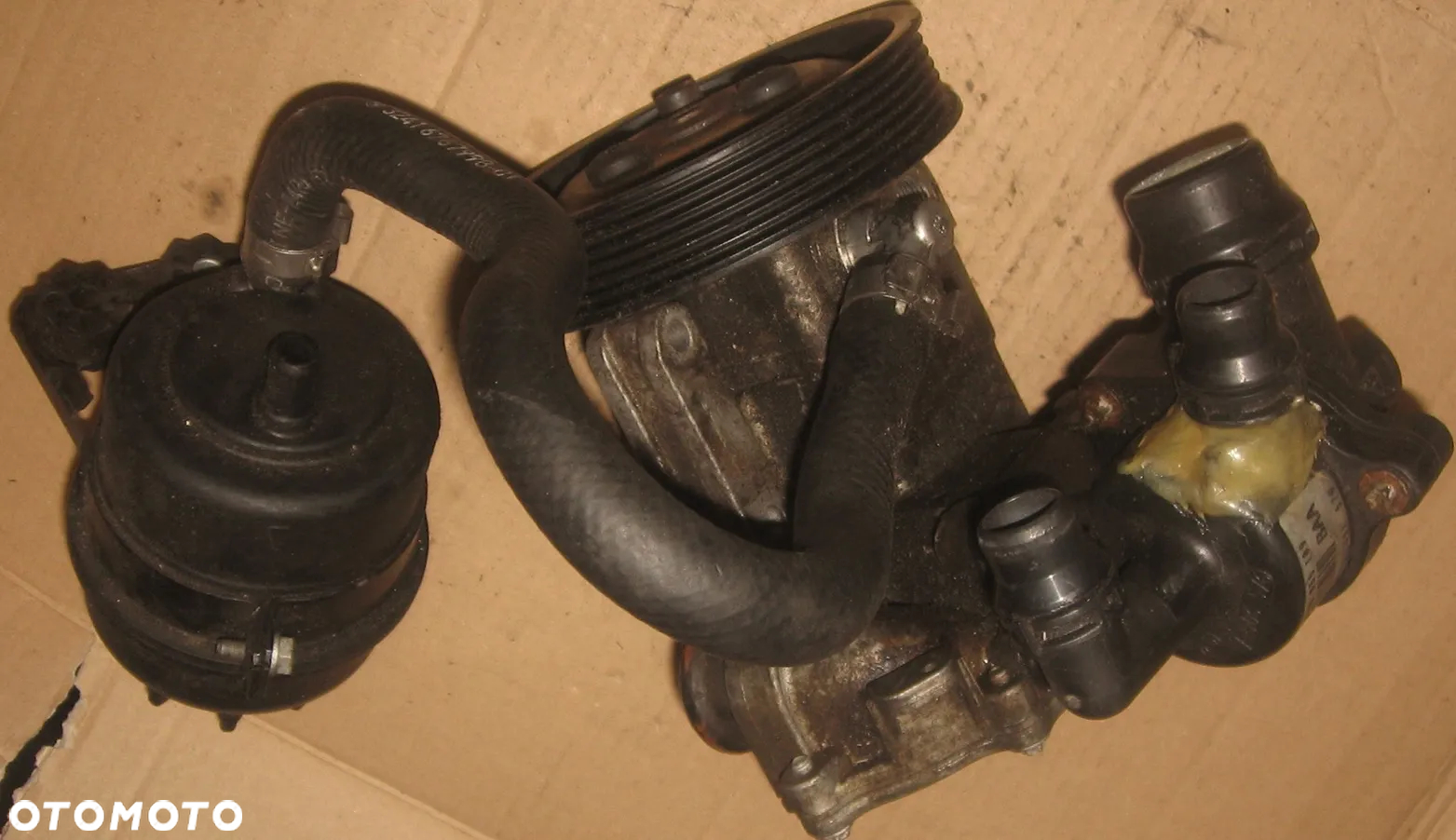 pompa wspomagania BMW E87 E90 1.6 2.0 benzyna   6.769598 - 5