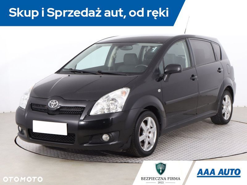 Toyota Corolla Verso - 3