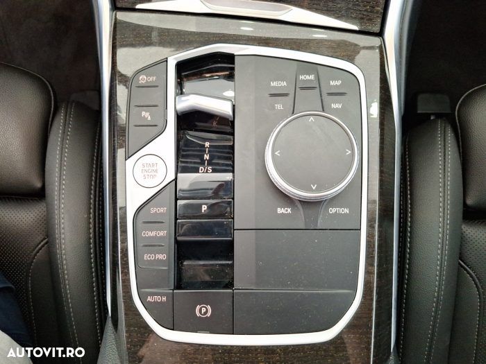 BMW Seria 3 320d xDrive AT MHEV - 13
