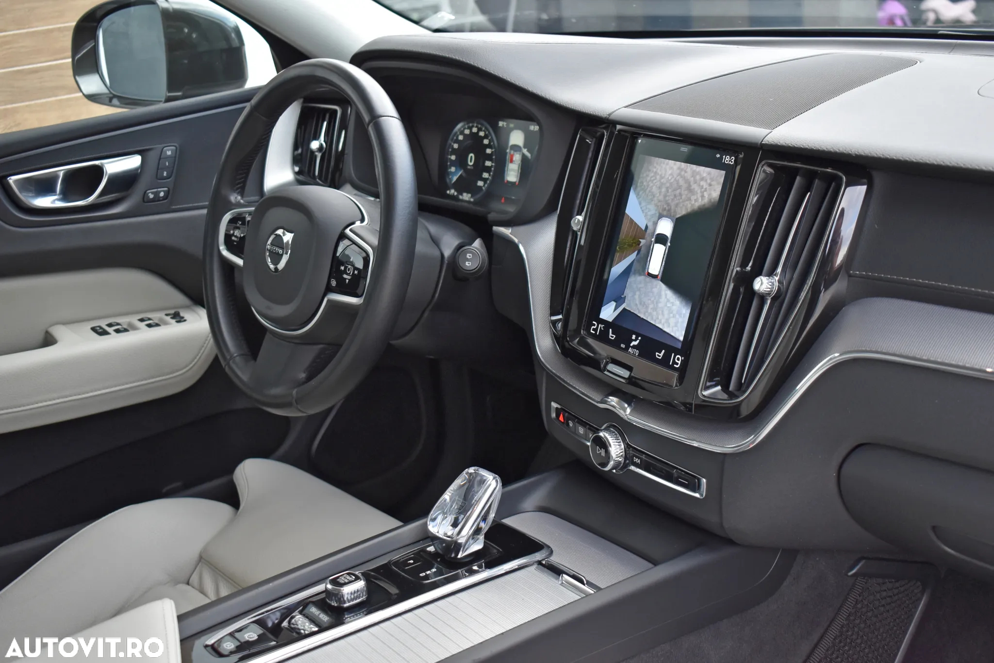 Volvo XC 60 B4 MHEV AT8 AWD Inscription - 15