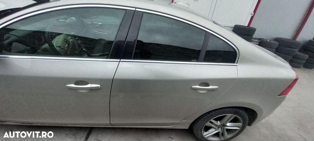 USA VOLVO S60 II S.SP - 1