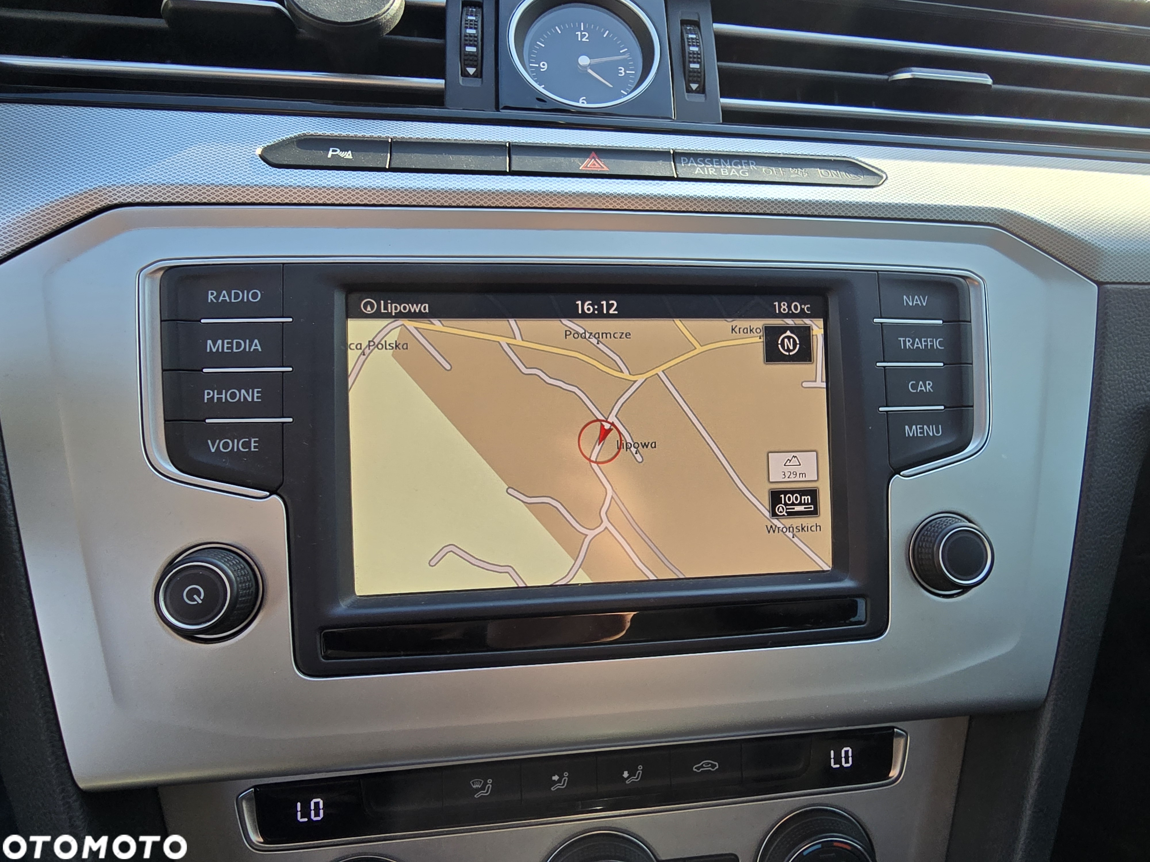 Volkswagen Passat 1.6 TDI BMT Comfortline - 22
