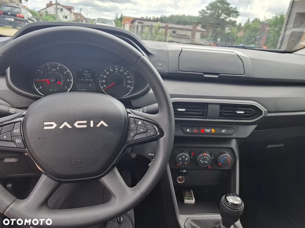 Dacia Sandero - 10