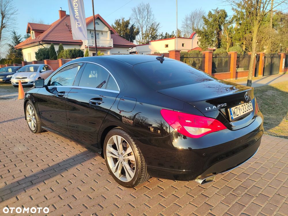 Mercedes-Benz CLA - 4