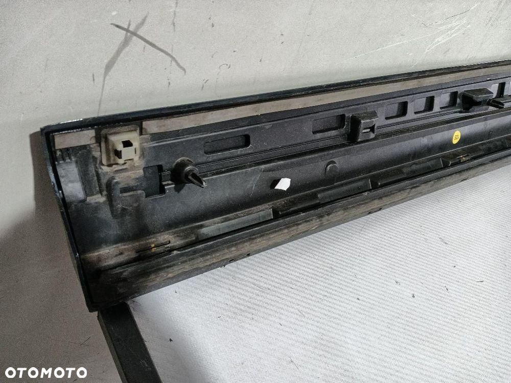 LISTWA DRZWI PRAWY PRZÓD AUDI Q2 81A 81A853960 - 5