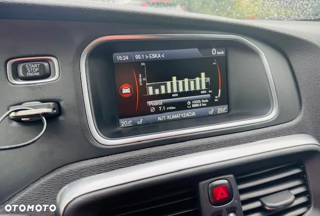 Volvo V40 D3 Momentum - 13