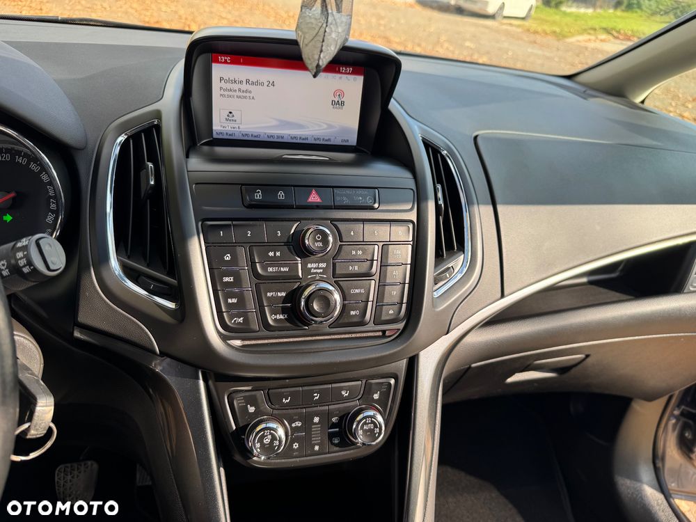 Opel Zafira 2016
