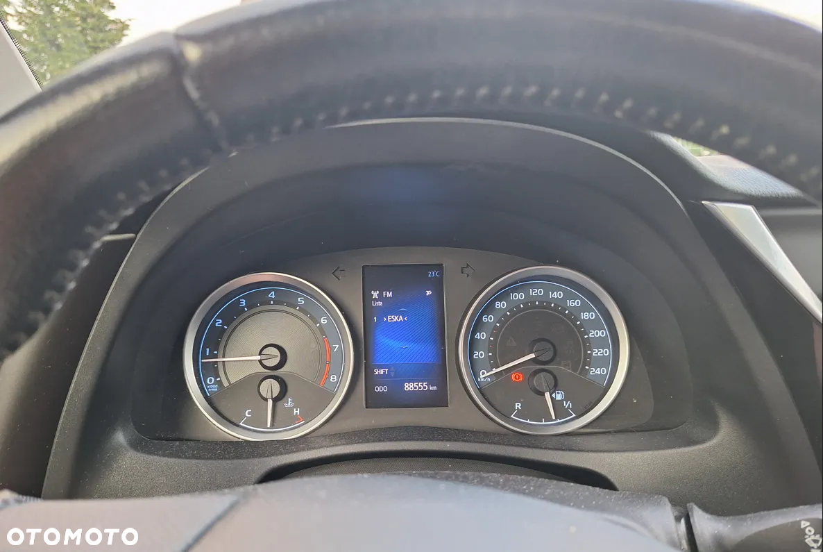Toyota Corolla 1.6 Classic Plus - 10