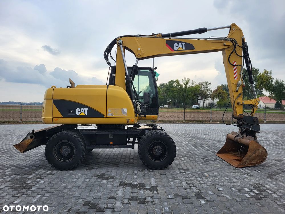 Liebherr M313D / Stan idealny / - 5