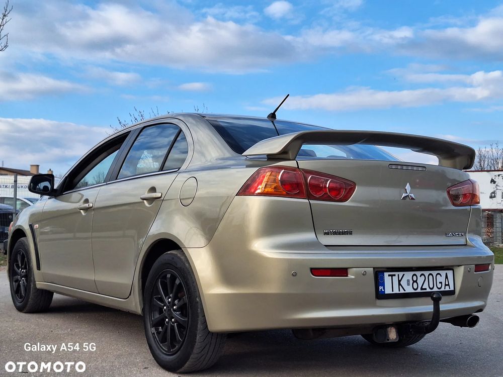 Mitsubishi Lancer 1.8 Invite - 5
