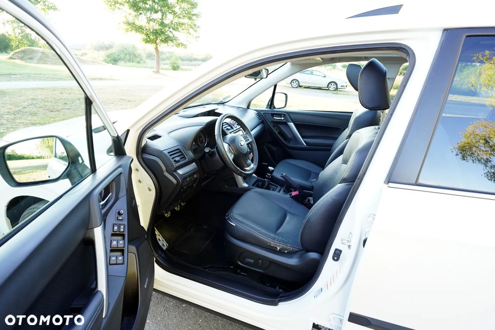 Subaru Forester 2.0D Sport - 12