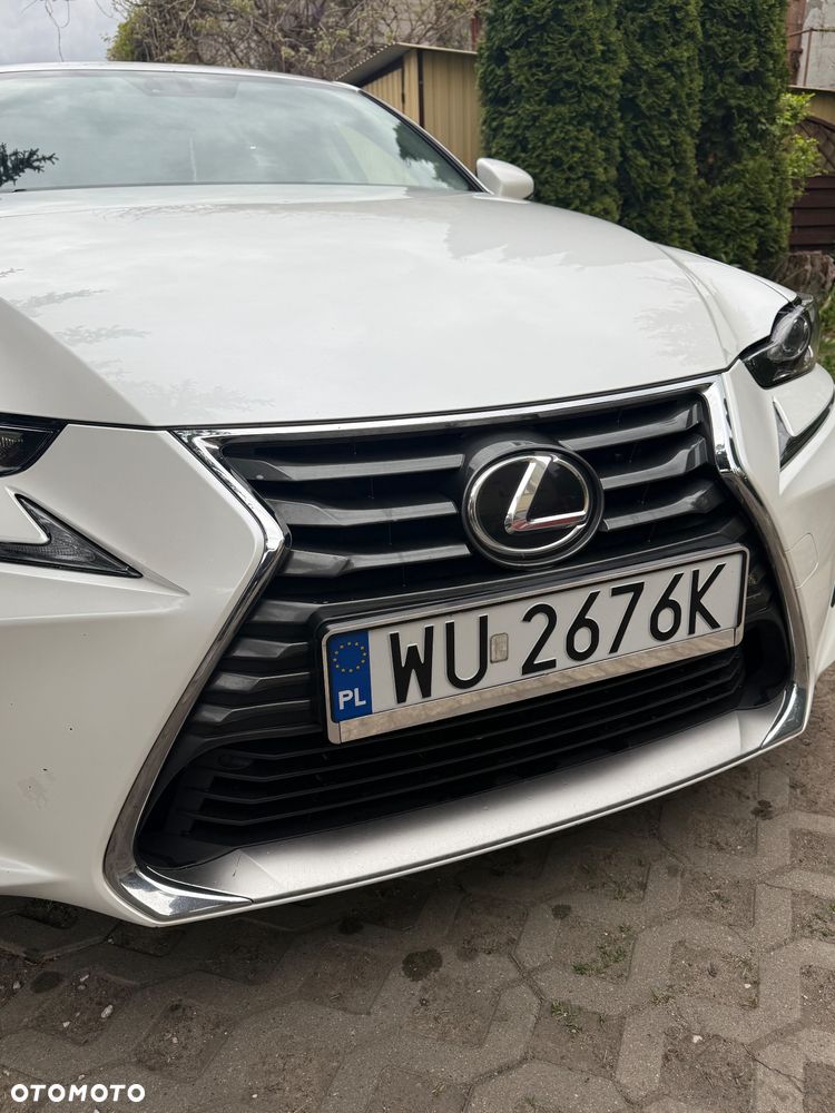 Lexus IS 200t / 300 Elegance - 18