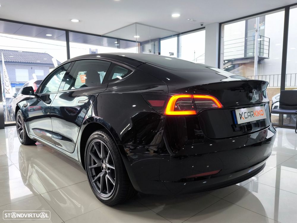 Tesla Model 3 Long Range Tração Traseira - 5