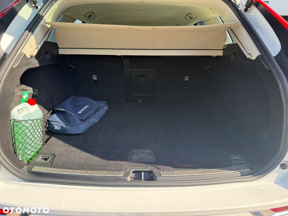 Volvo XC 60 D4 Inscription - 8