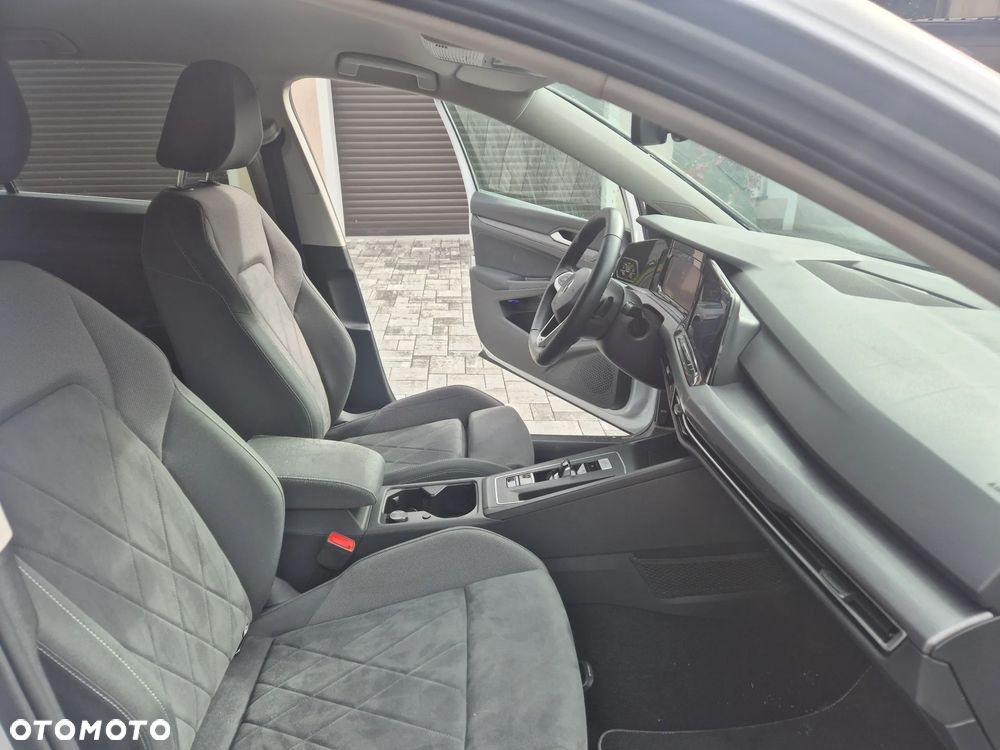 Volkswagen Golf - 9