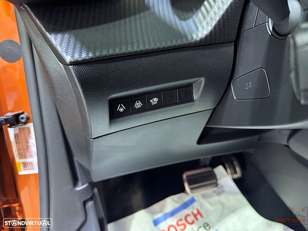Peugeot 2008 1.2 PureTech GT Line EAT8 - 19