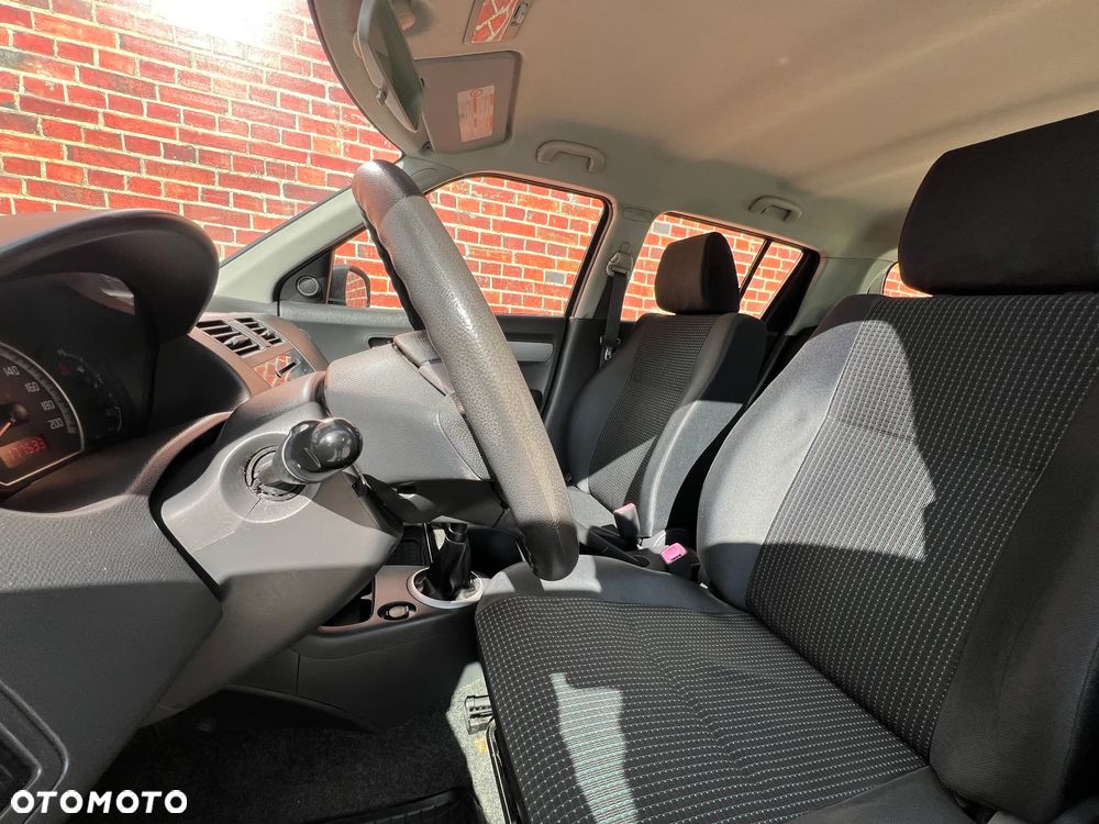 Suzuki Swift - 13