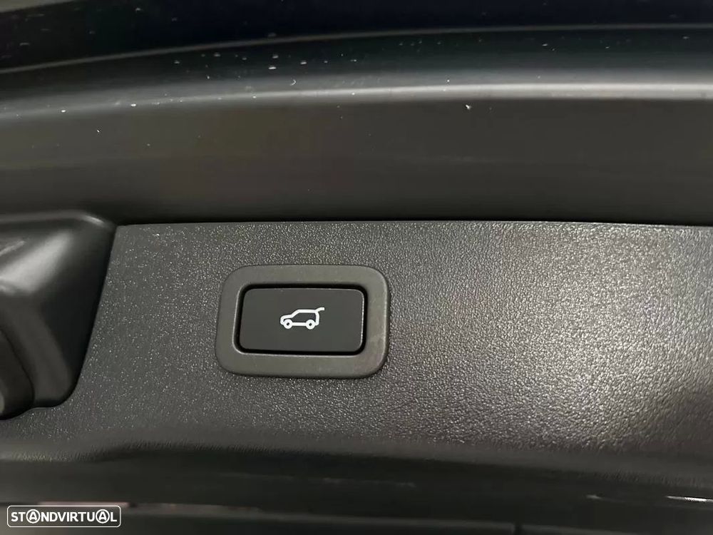 Jaguar XF Sportbrake 2.0 D200 HSE Aut. - 19