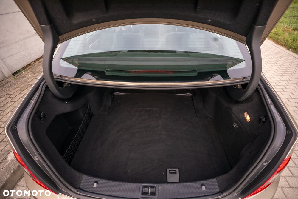 Mercedes-Benz Klasa C 200 Kompressor Avantgarde - 32