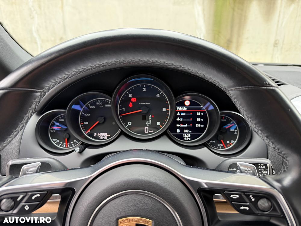 Porsche Cayenne Diesel Platinum Edition - 25