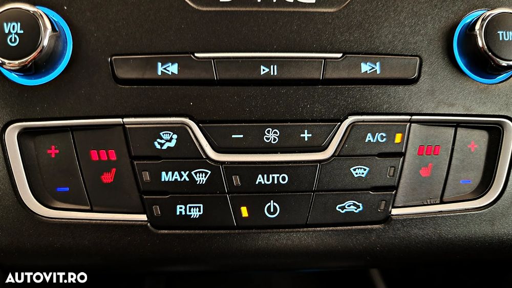 Ford Mondeo 2.0 EcoBlue Aut. Titanium - 24