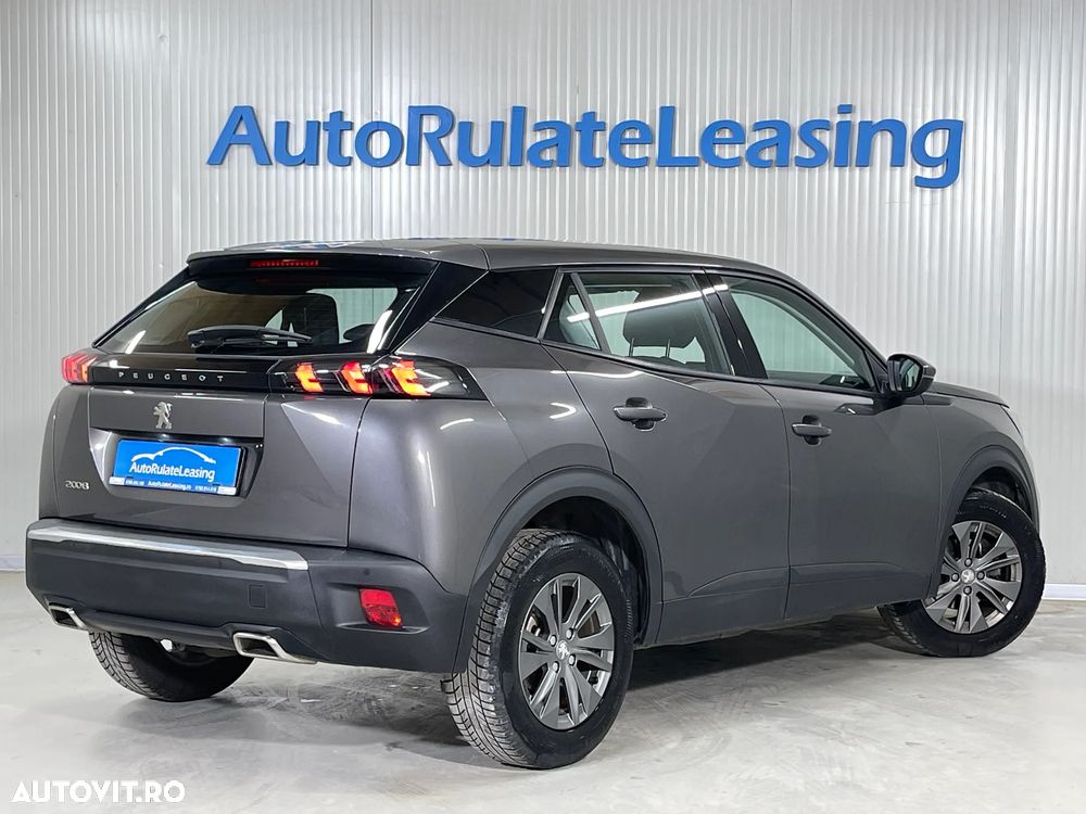 Peugeot 2008 PureTech 130 EAT8 Allure - 4