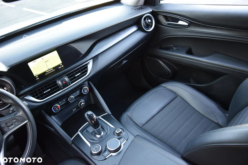 Alfa Romeo Stelvio 2.0 Turbo Super Q4 - 11