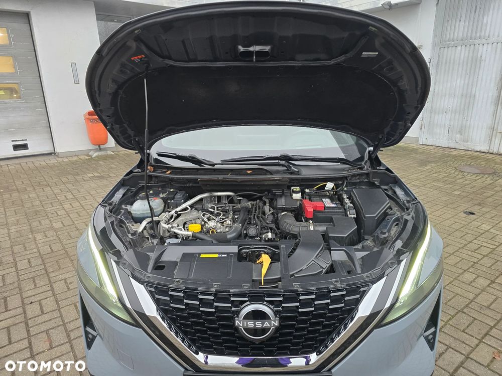 Nissan Qashqai 1.3 DIG-T DCT AKARI - 29