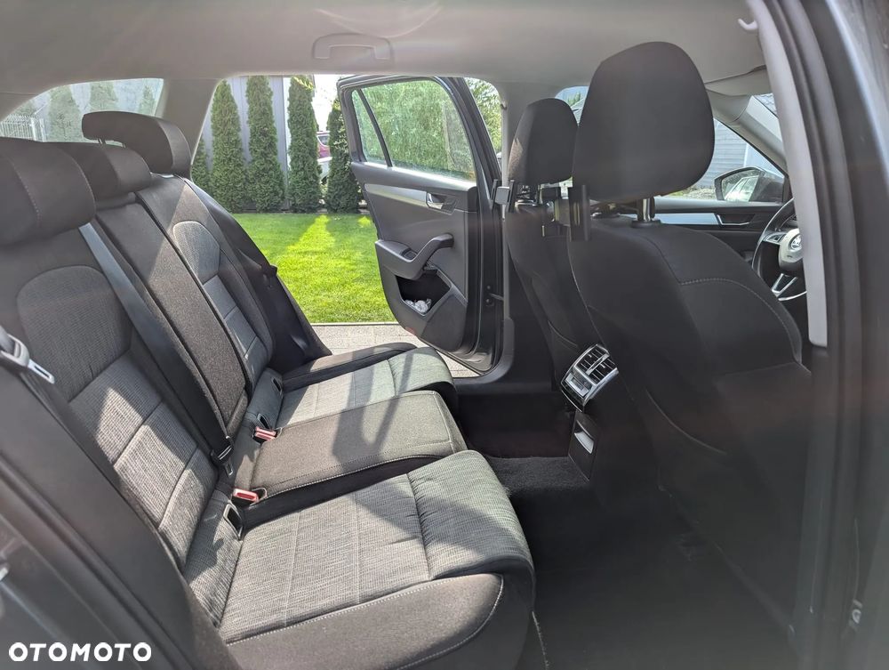 Skoda Superb 1.5 TSI ACT Ambition - 11