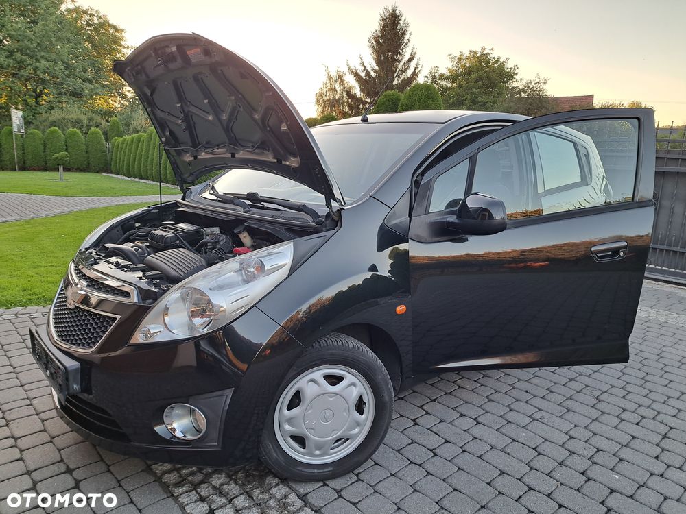 Chevrolet Spark 1.0 LT - 34