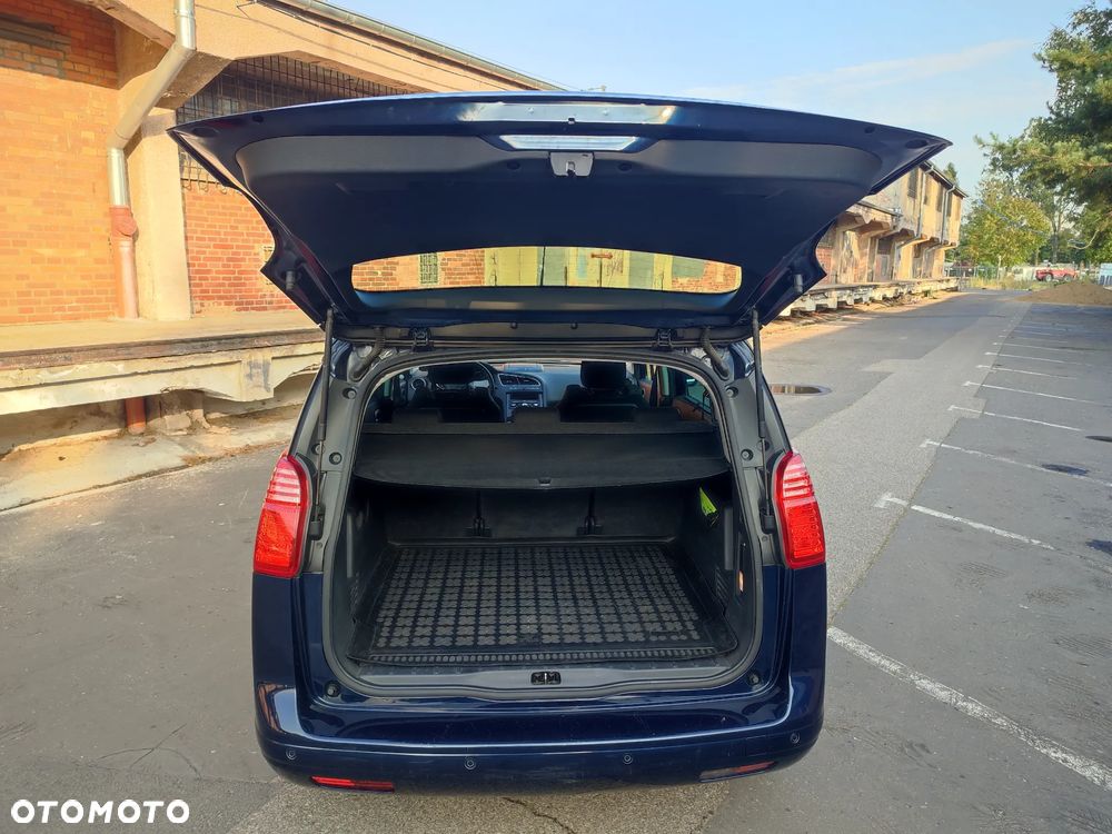Peugeot 5008 2.0 HDi Family 7os - 21