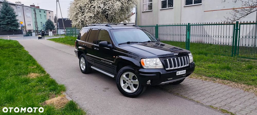 Jeep Grand Cherokee - 22