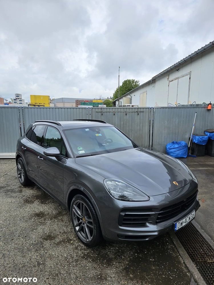 Porsche Cayenne Standard - 5